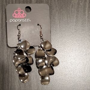 Paparazzi Resplendent Reflection Black Earrings